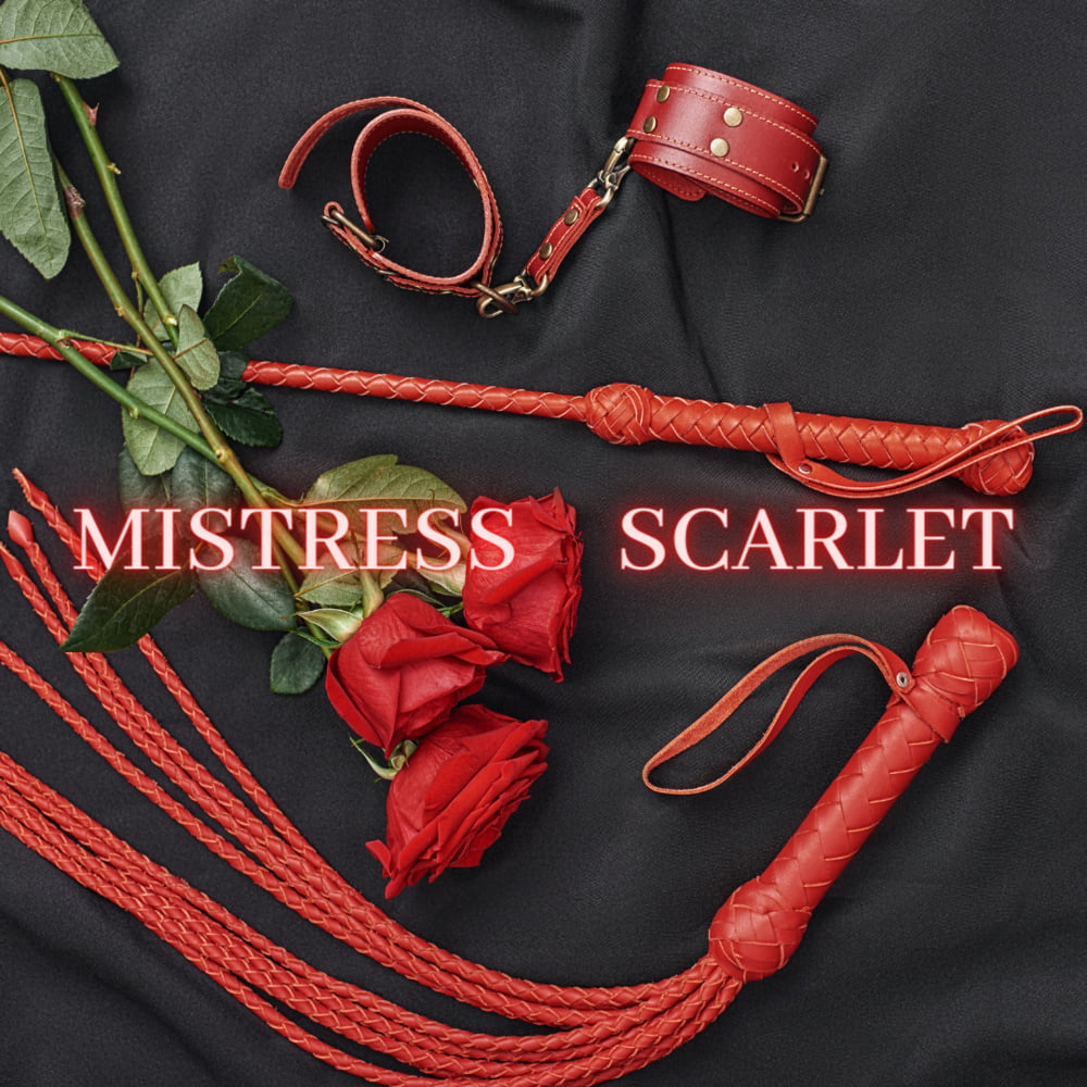 Mistress Scarlet is ready Dominatrix BDSM Amateur - 5 Photos 