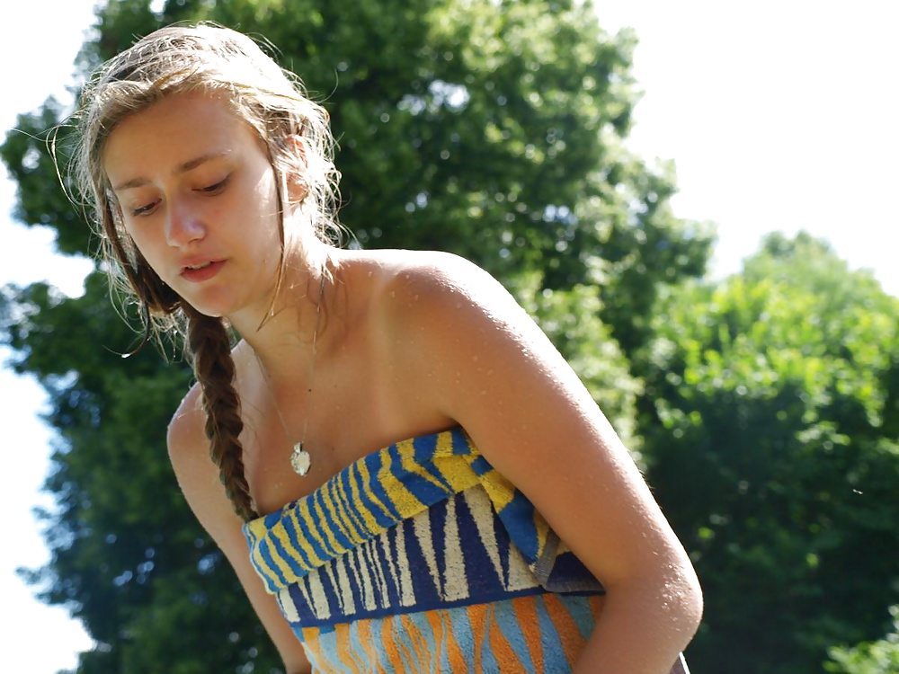 Sex Im Garten mit der Abschlussklasse image