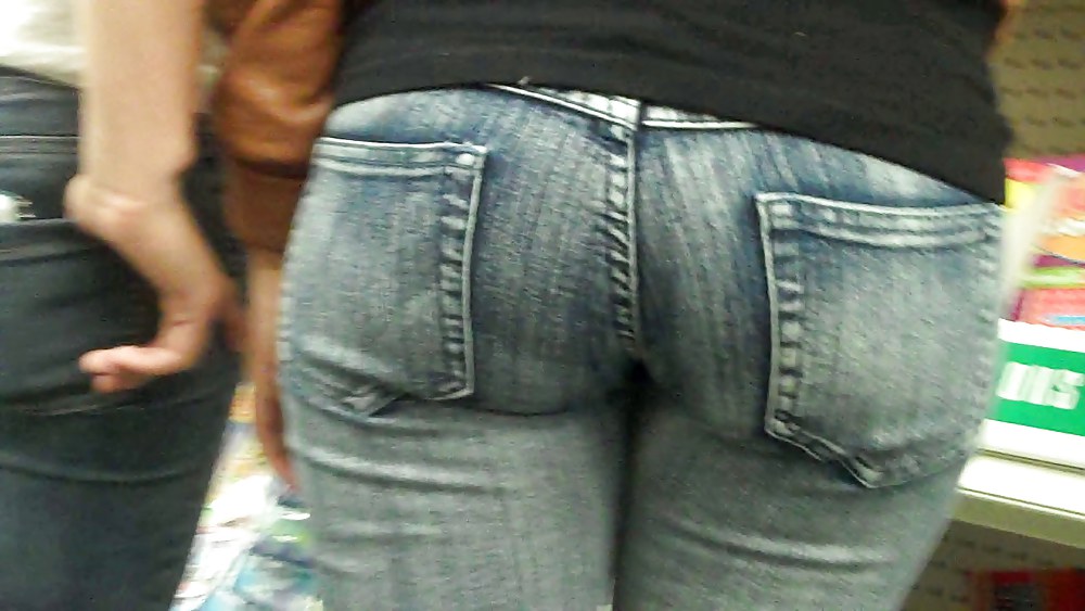 Sex Come see her ass in butt tight jeans image