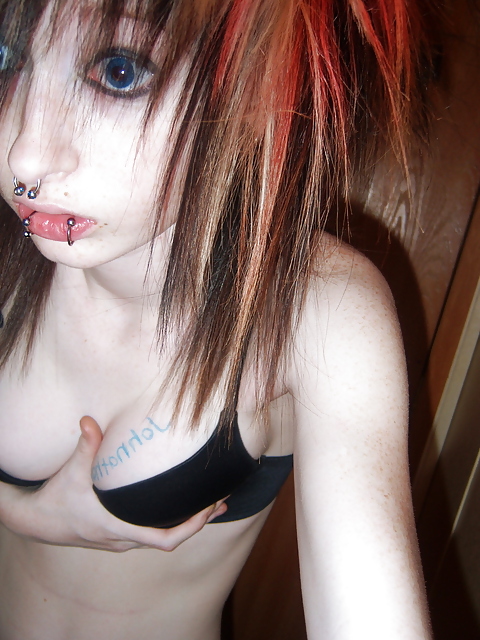 Sex Hot Young Non Nude Emo Girl image