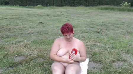 cream outdoor at the lake         