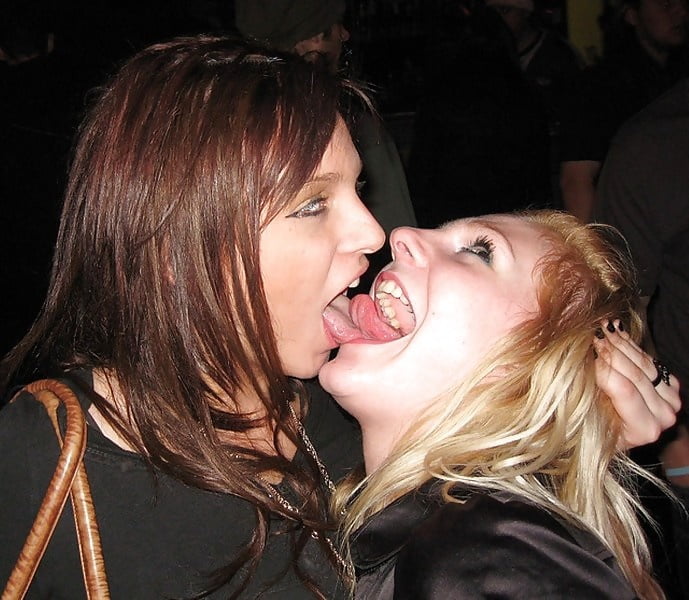 Gloryhole lesbo petite taboo