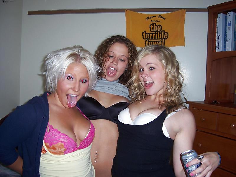 Sex Bra Babes 80 image