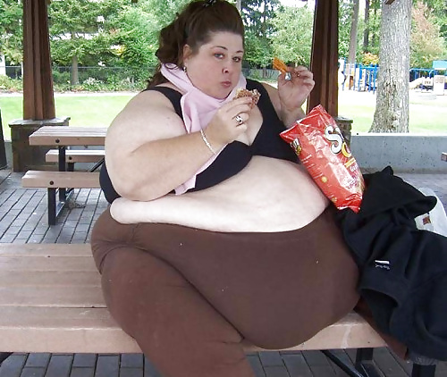 Sex SSBBW clothed & public 4 image