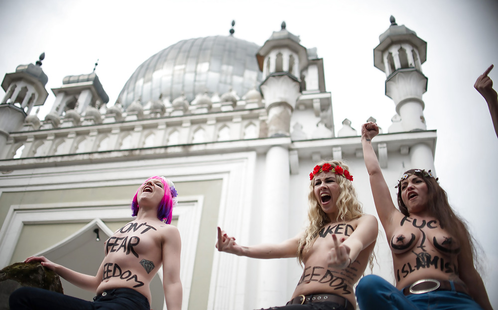 Sex Femen 2013-04-04 Topless Jihad protest day image