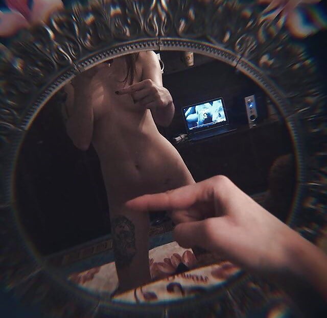 Sex One Finger Sluts Selfie Mix image