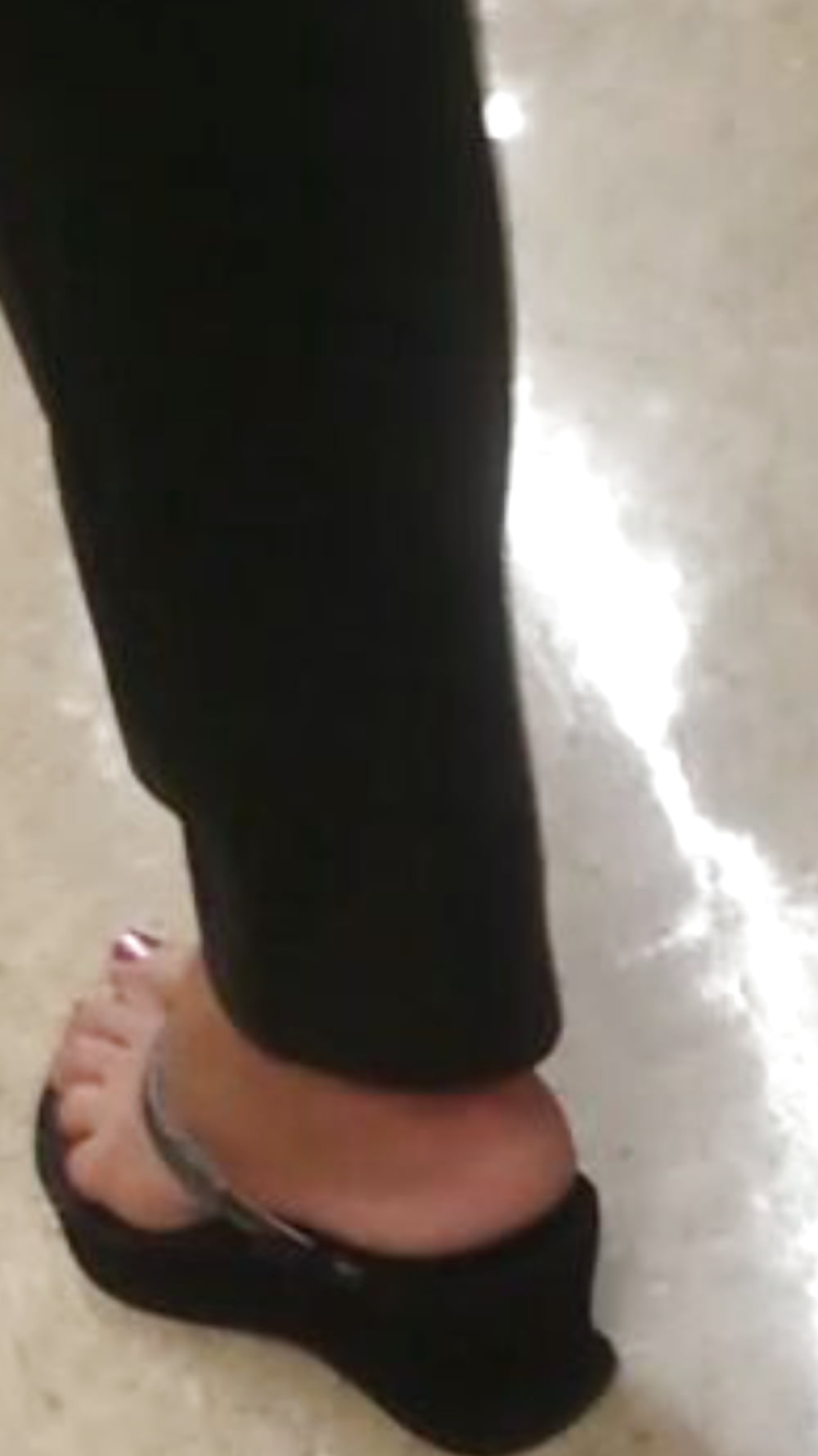 Sex Mature Candid Feet image