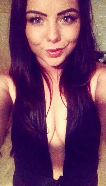 Sex Twin Sluts 20 yo image