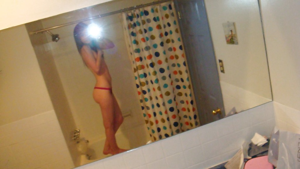 Sex Amateur Selfies 4 image