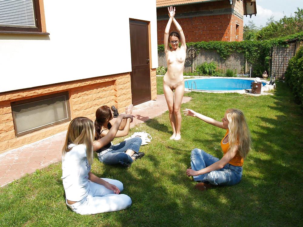 Sex EURO GIRLS TAKING OFF 024 image