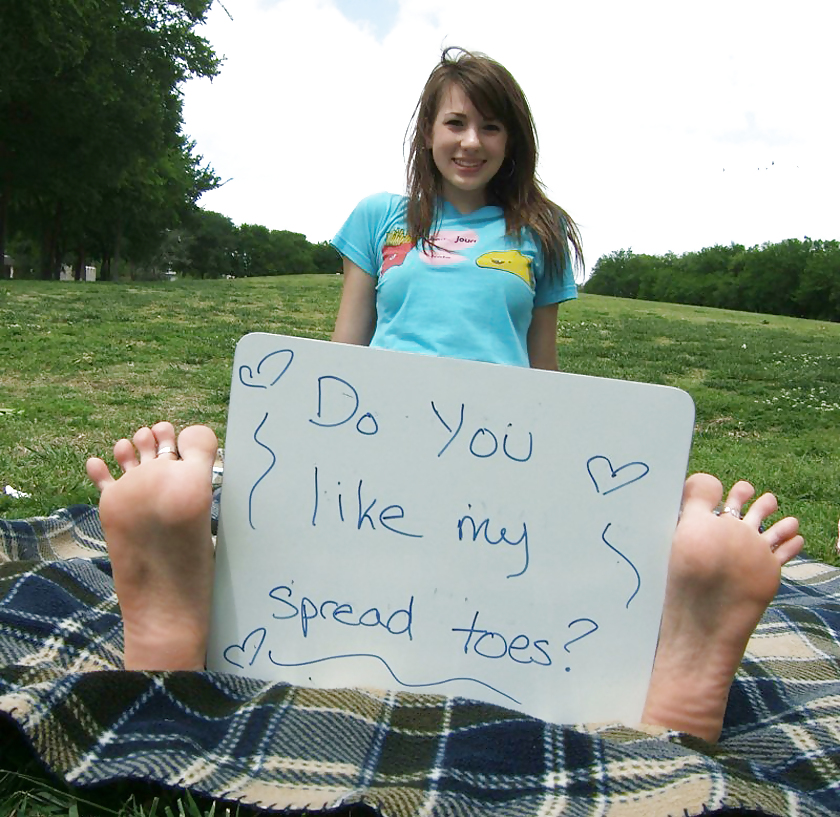 Sex Awesome Amateur Teen Feet Part XI image