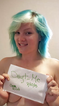 Teen Slut aka Dayt-Me Selfies