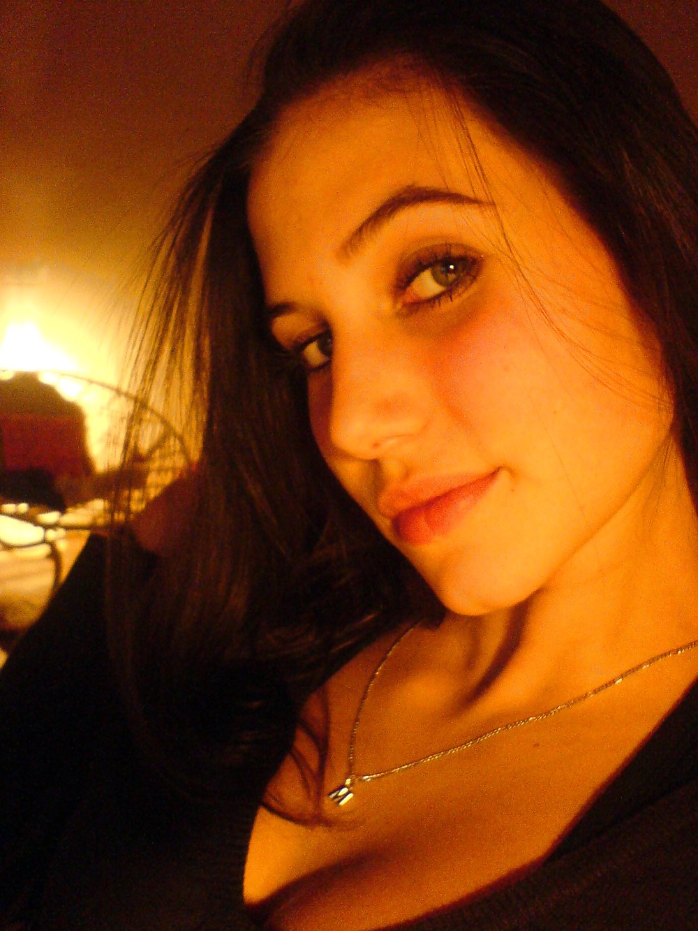 Sex She knows that she is hot image