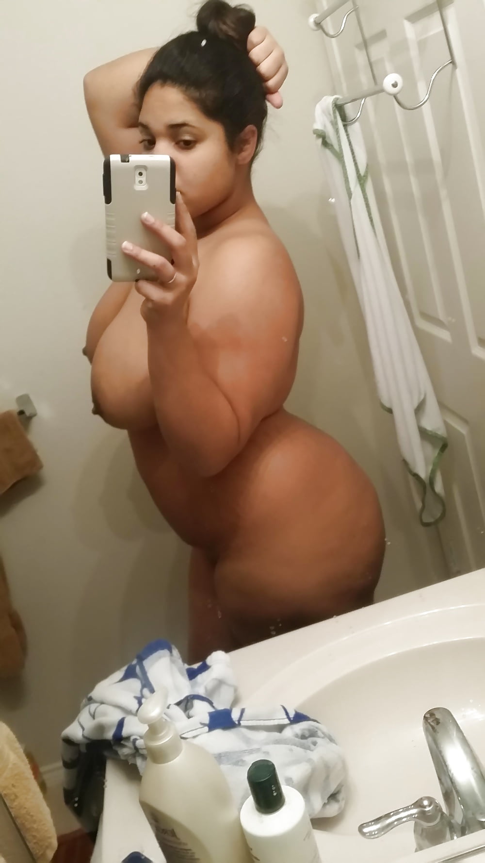 Sex Selfie Amateur BBWs, Curvy and Thick! - vol 68! image