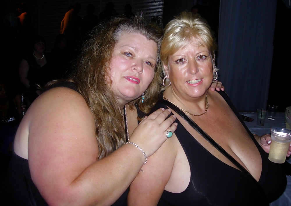 Sex Bbw cleavage (NN) image