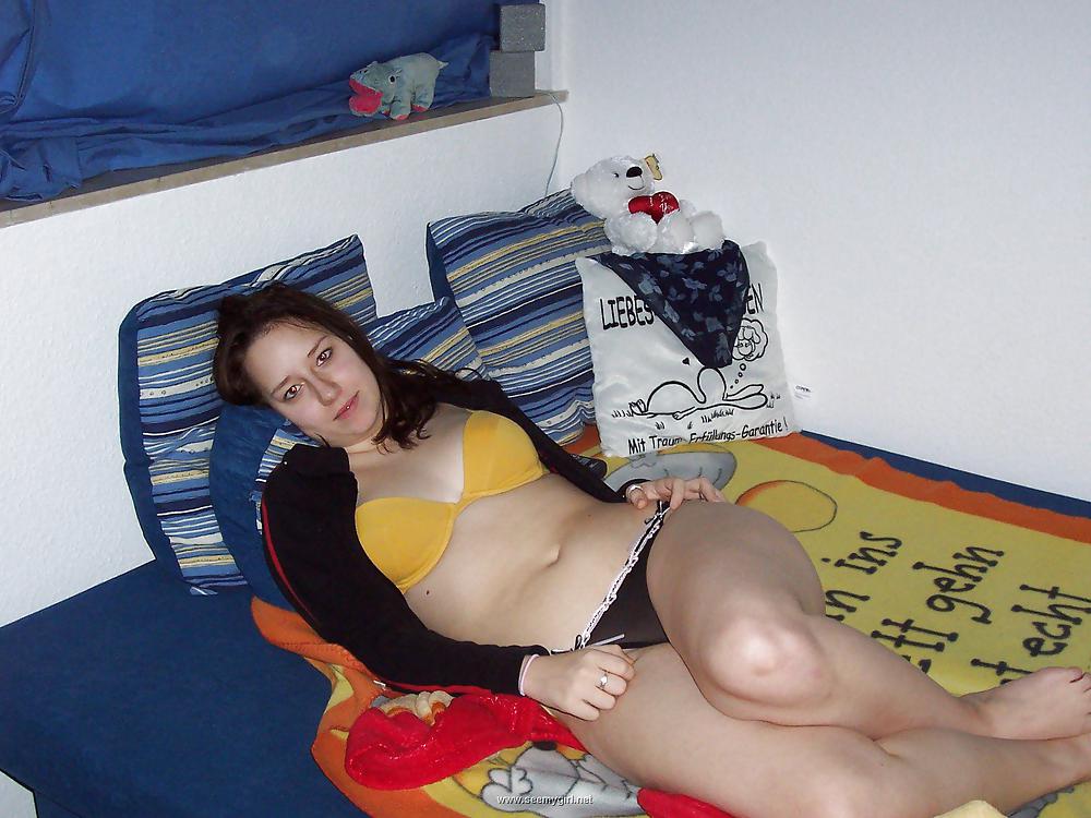 Sex SIE IST SCHOEN UND SAUGEIL !! image