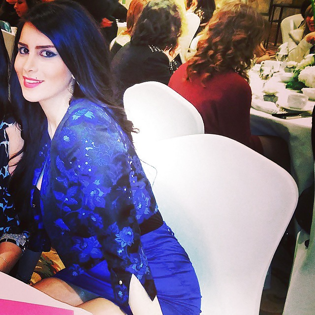 Sex Arab beauty 68 - Cum on her image