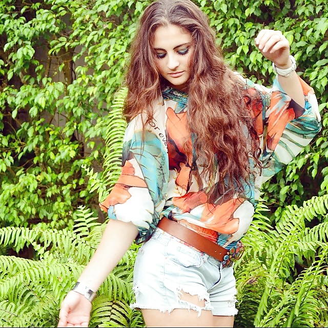 Sex Arab beauty 62- Cum on her image