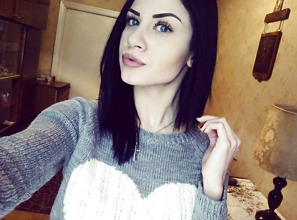 Sex A lean, but attractive Anastacia. image