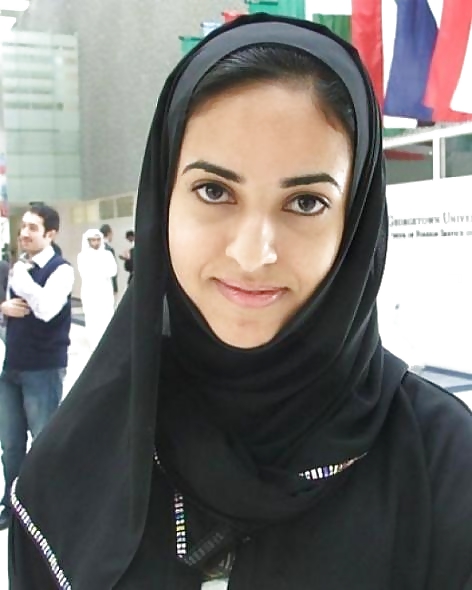 Sex Non-porno Arab girl, with or without hijab  II image
