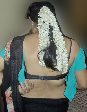 Covaianty - Hot tamil aunty in saree - 10 Pics | xHamster