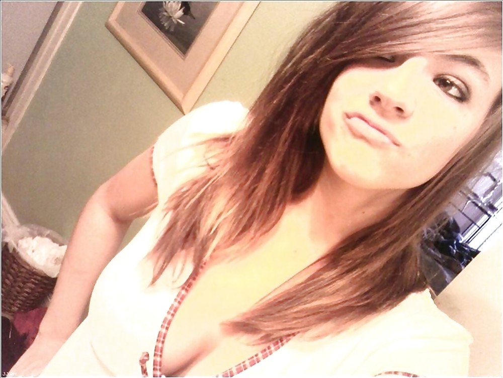 Sex Pretty Amateur SelfShot image