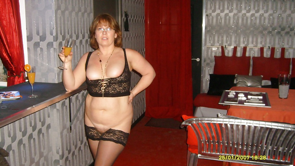 Sex Clotilde makes the fete image