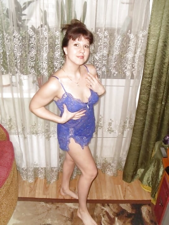 Sex Sexy Russian MILF Slut Exposed image