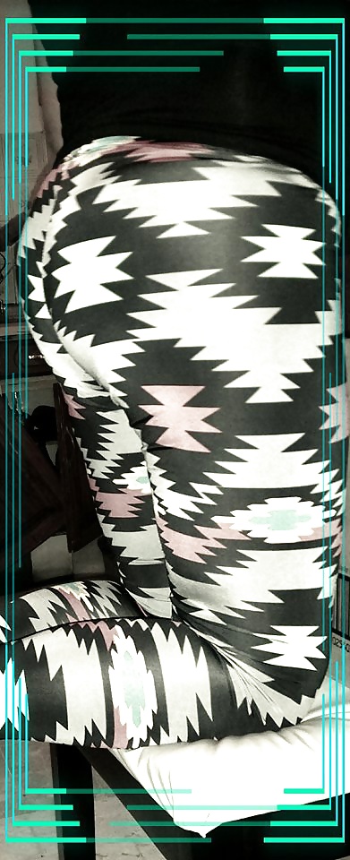 Sex EN LICRA PARANDO VERGAS image