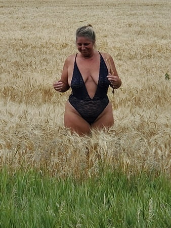 mature milf in black lingerie         