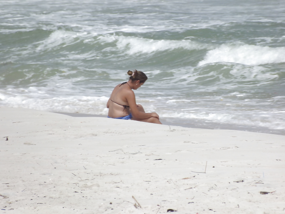 Sex walking in the beach image