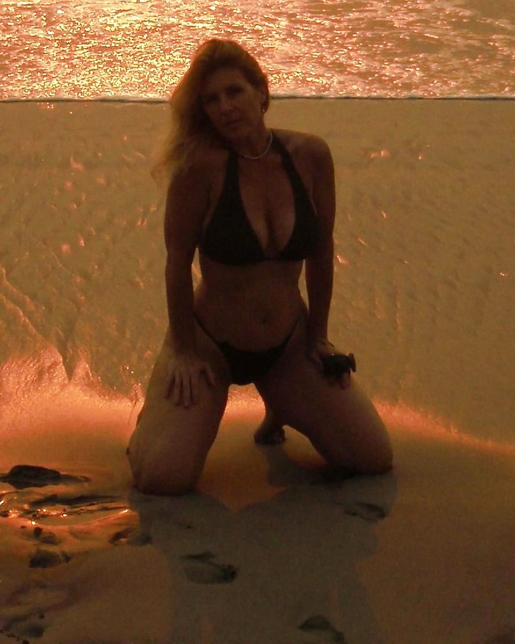 Sex Mature mom image