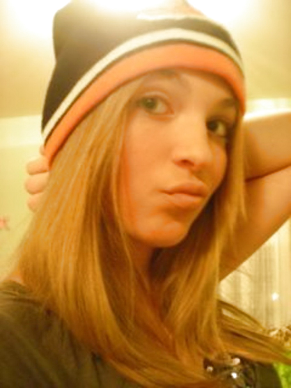 Sex Silly Skinny Small Tits Selfshot Sylvia image