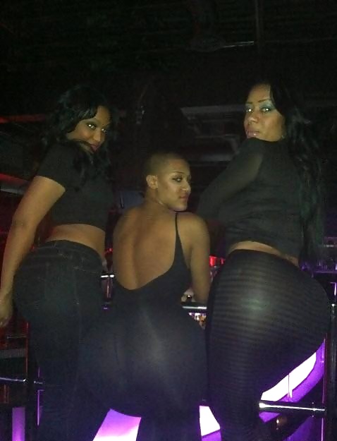 Sex Vadias vestidas e Gostosas 4- clothed image