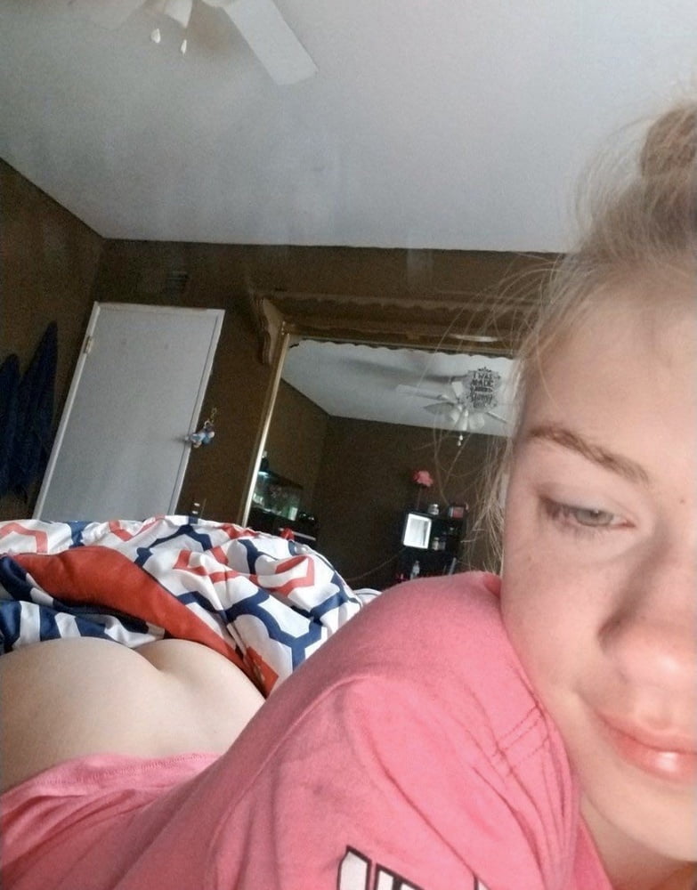 Teen with a fat pussy photo #325034019