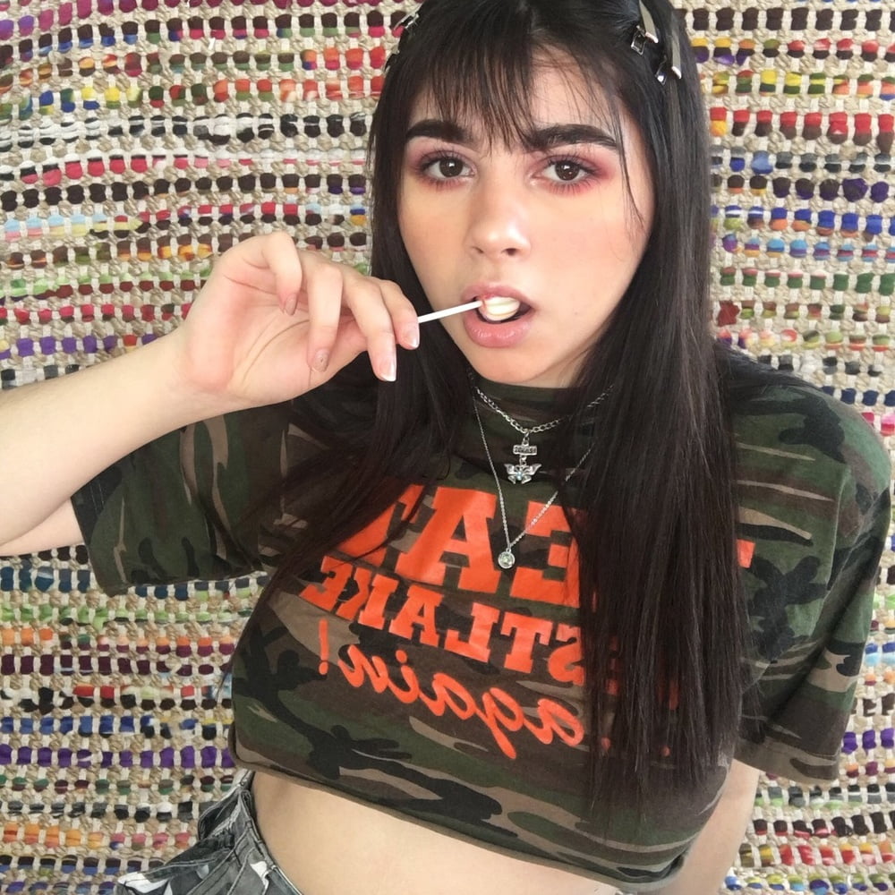 Sex Don't scared to nut all over my face (JUST DO IT) image