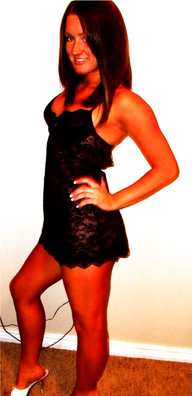 Sex Hot Brunette Posing (non-nude) image