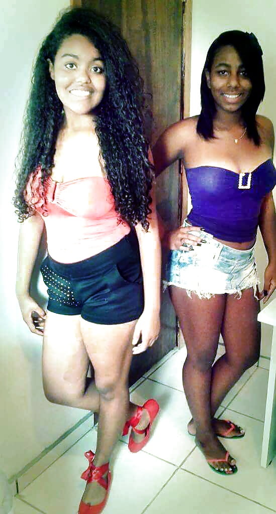 Sex latinas joven babes cleavage big tits image