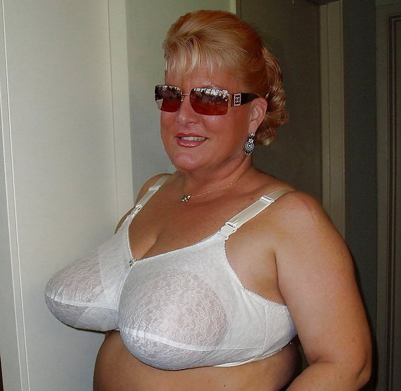 Sex Milfs 9 image