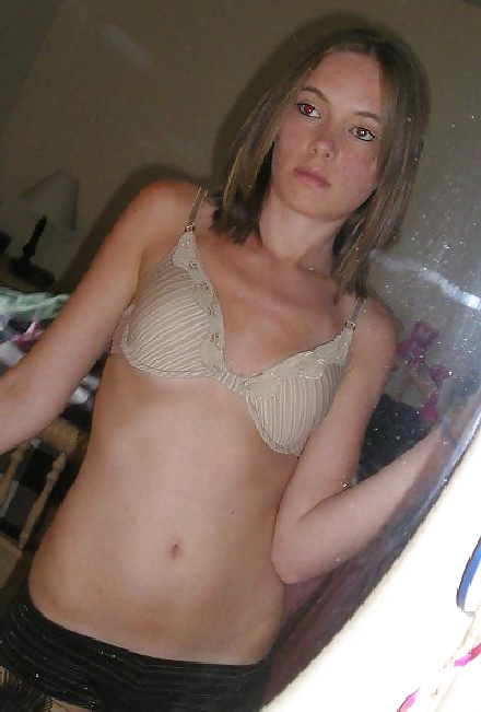 Sex Pretty Amateur Teen Tania 1 image