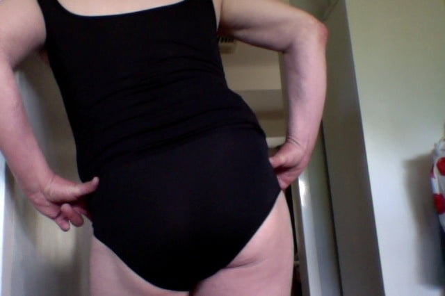 All in black camisole from sis in laws - 5 Photos 