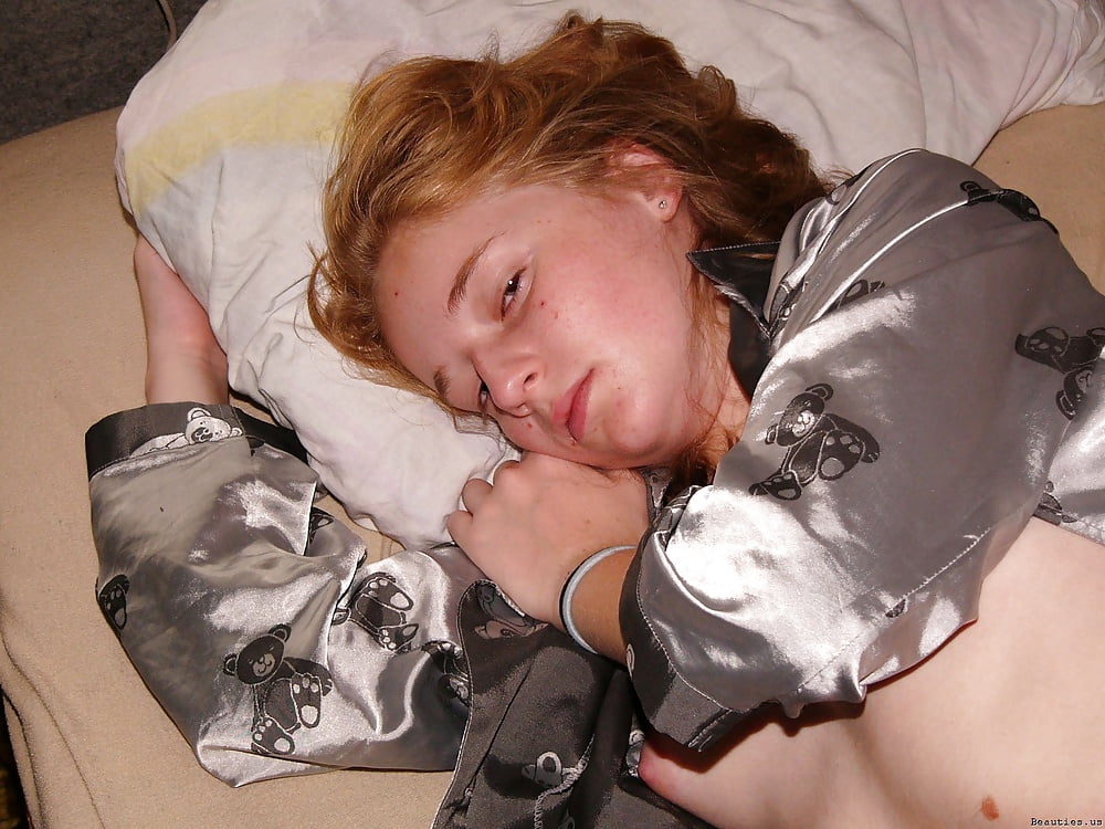 Sex Polish Redhead Slut bathing and Posing image