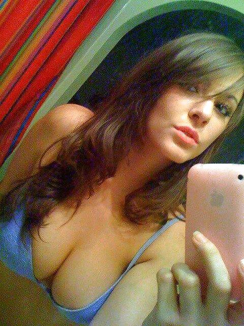 Sex Teen Facebook Selfshots - Real Amatuers image