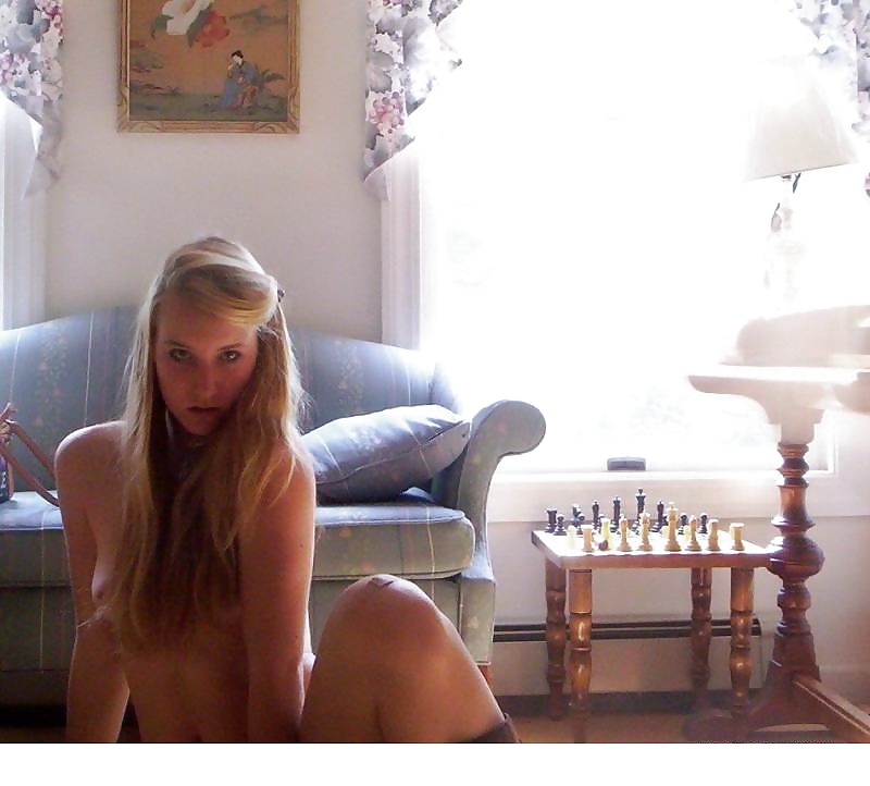Sex MOAR Naughty Teen Selfies image