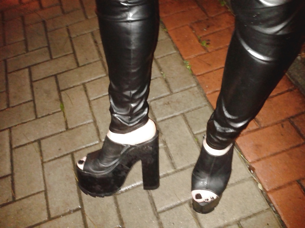 Sex sunday night stroll in my high platform mules image