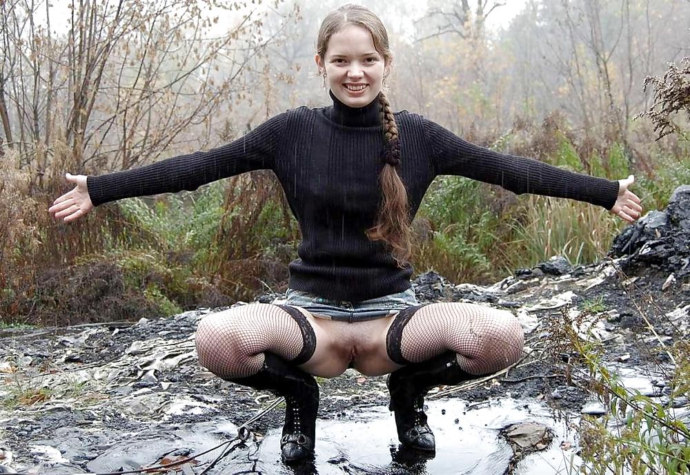 Sex hotlegs-miniskirt babe19 image