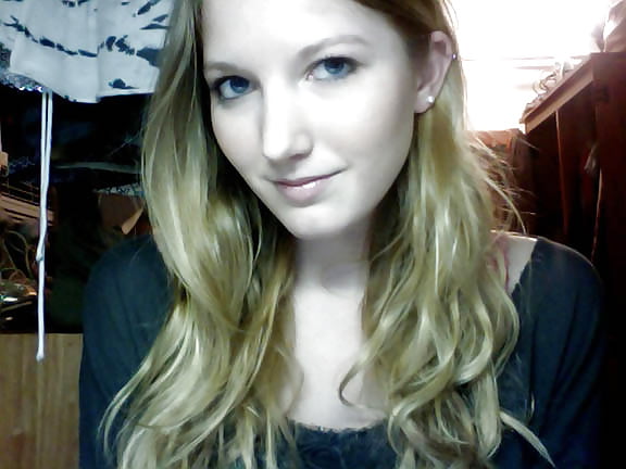 Sex Blonde tight teen body image