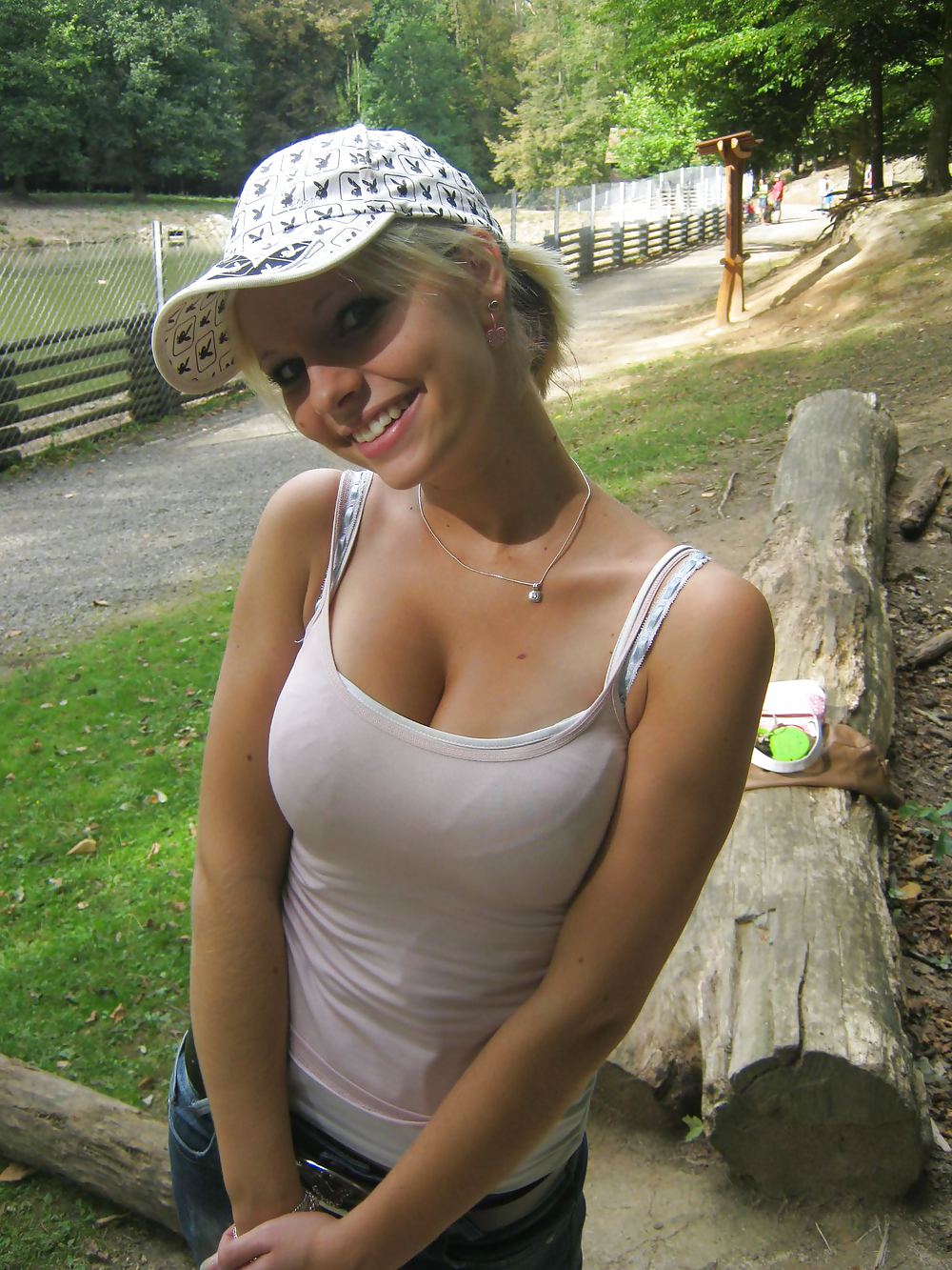 Sex Facebook chicks image