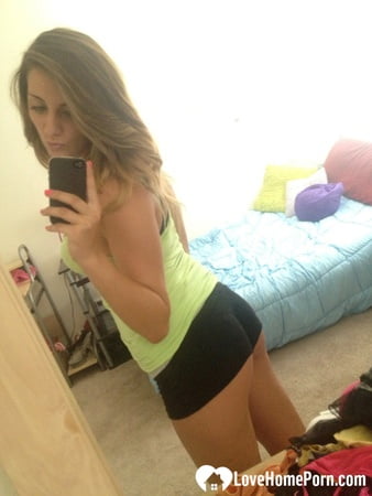 i adore recording my half naked body         