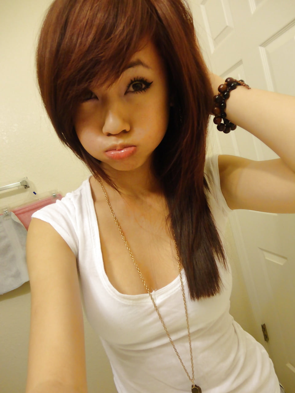 sweet-asian-teen